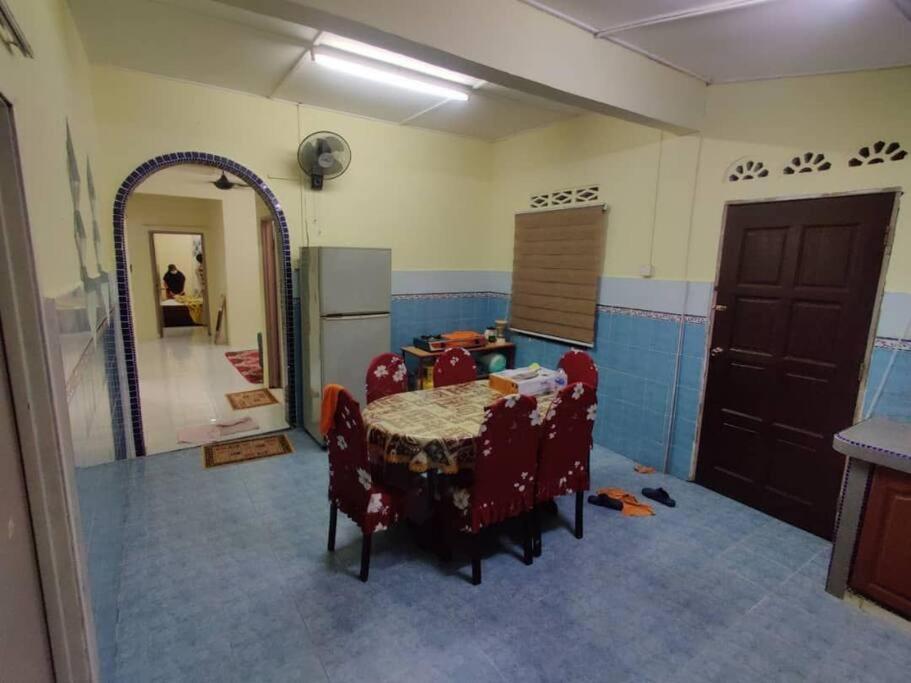Adeeba Homestay Kuantan Dış mekan fotoğraf